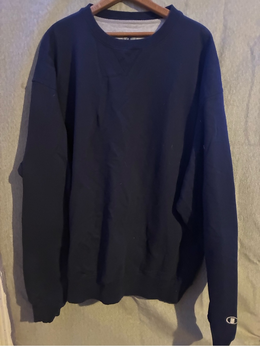 Champion Men’s Navy Crewneck Sweatshirt size XXL